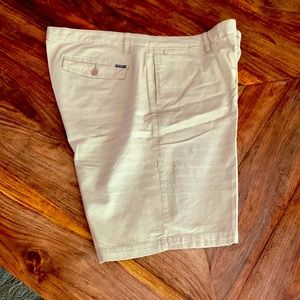 O’Neil flat front tan shorts
